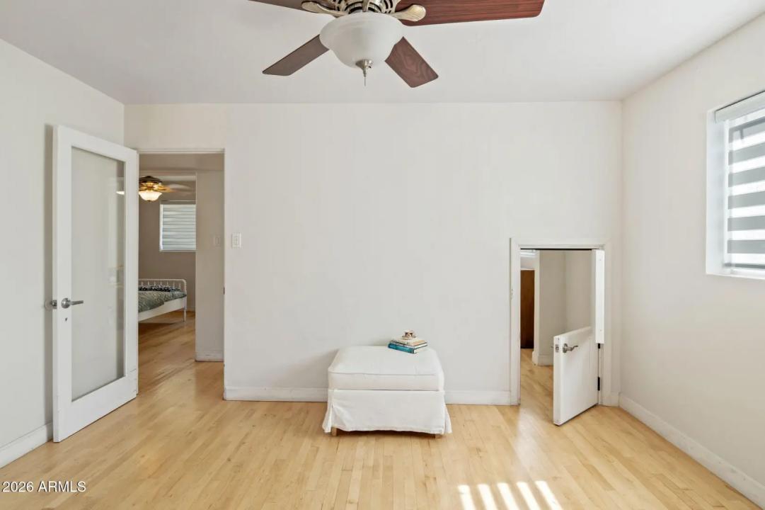 Real Estate Picture 16