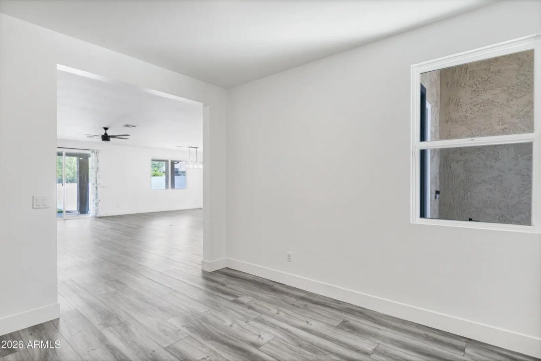 Real Estate Picture 16