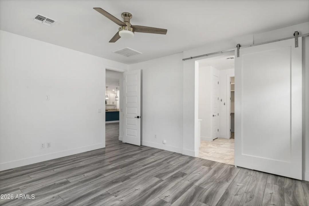 Real Estate Picture 19
