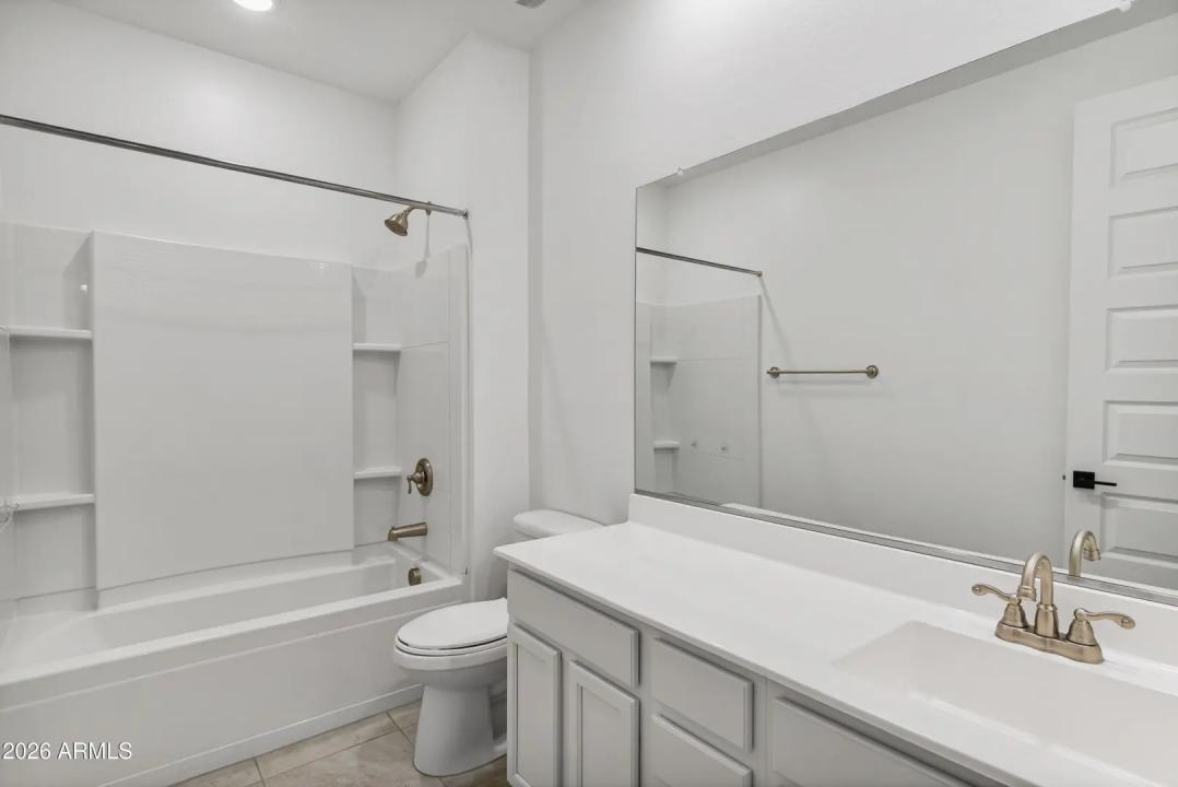 Real Estate Picture 28