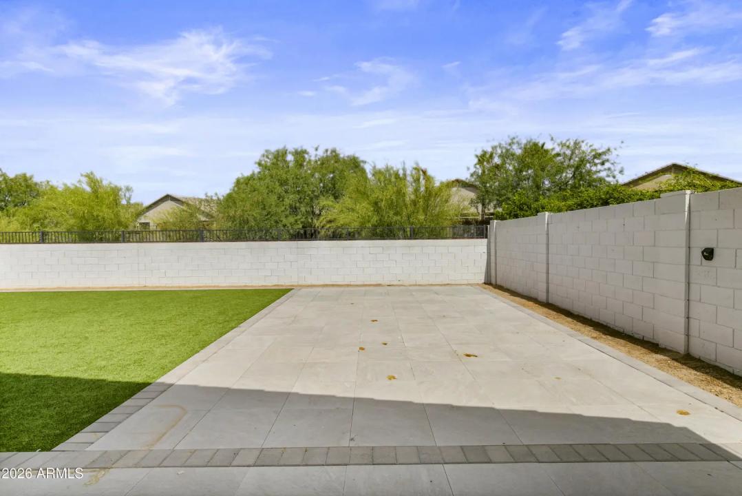 Real Estate Picture 38