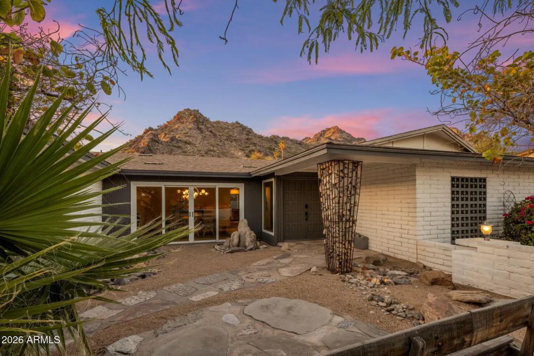 Real Estate Picture 4