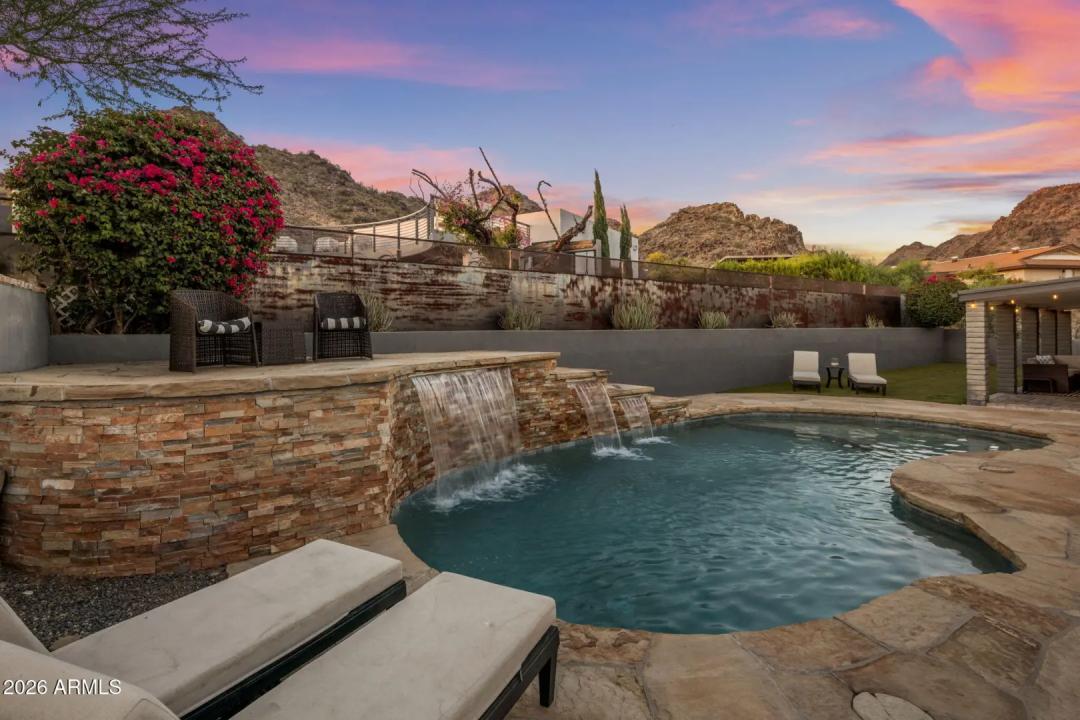 Real Estate Picture 43
