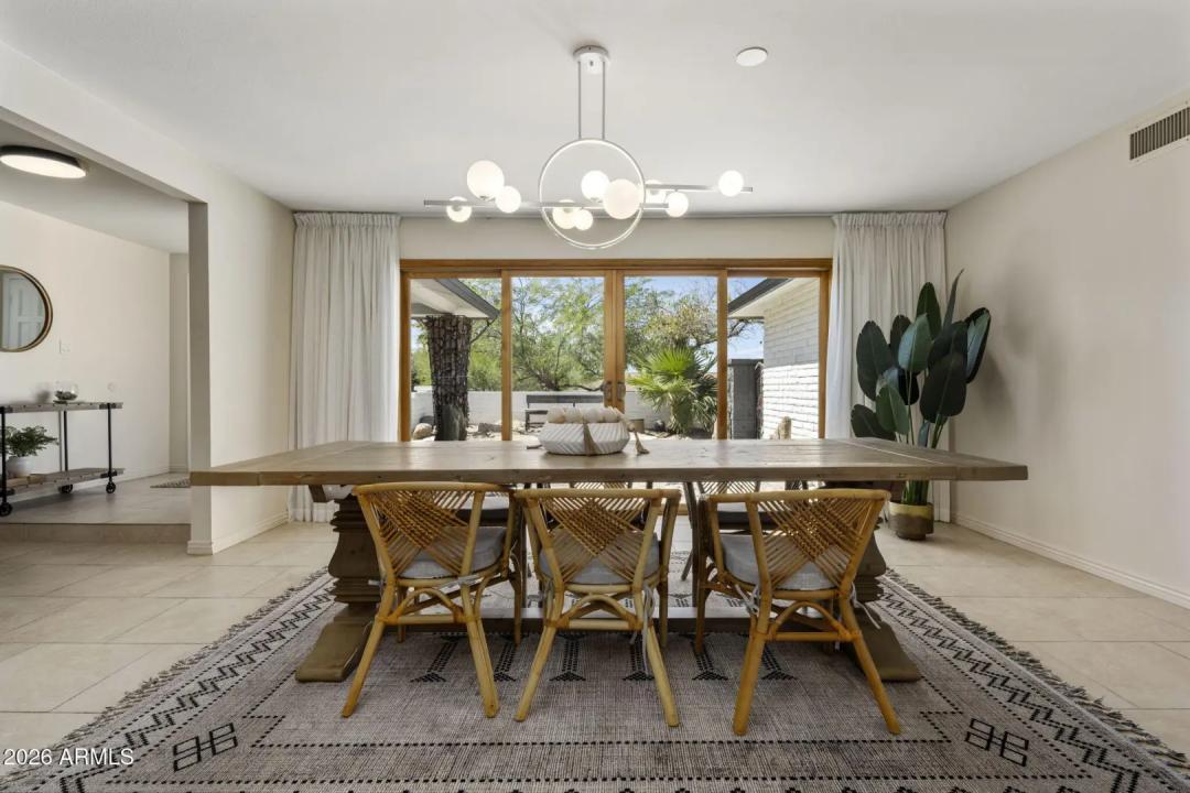 Real Estate Picture 10