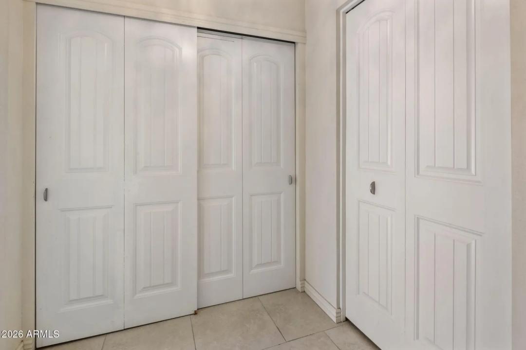 Real Estate Picture 14