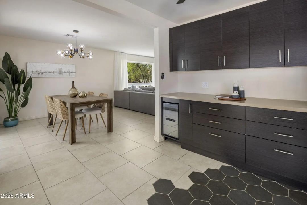 Real Estate Picture 22