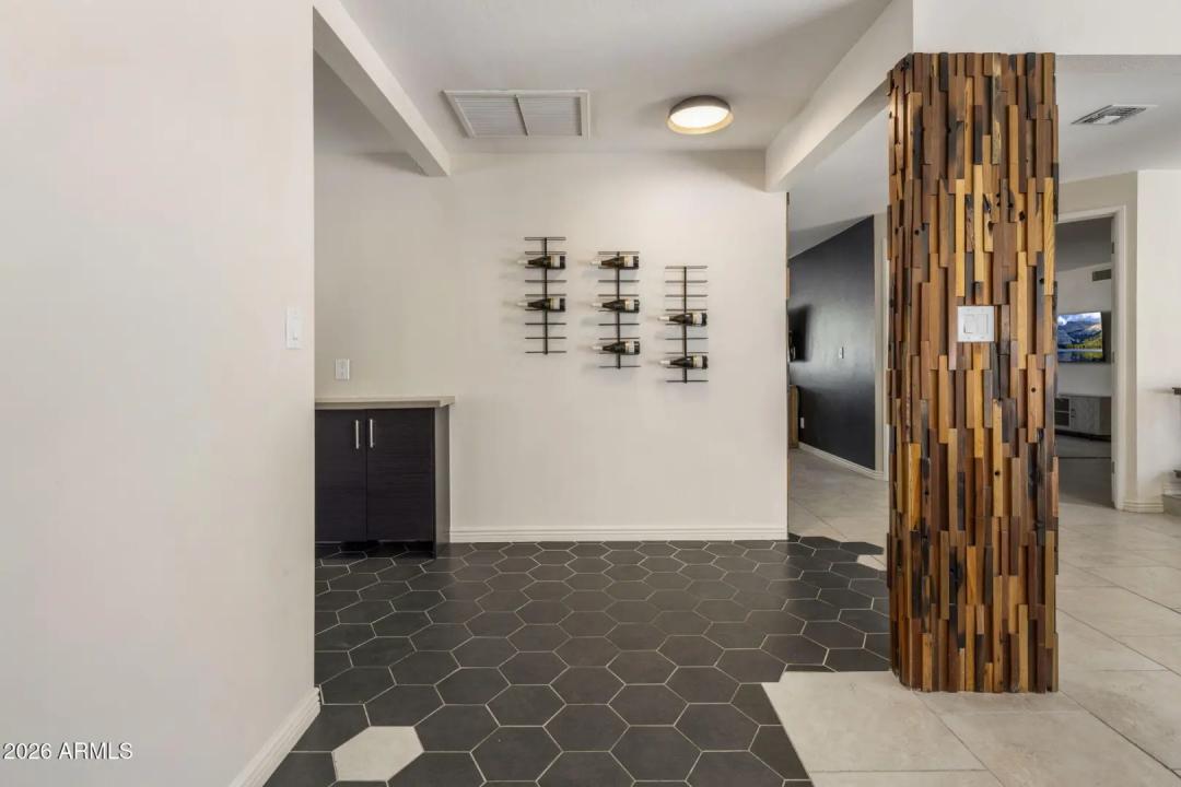 Real Estate Picture 29