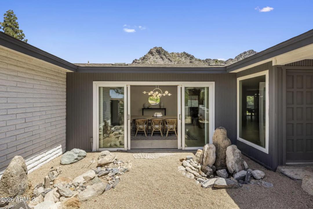 Real Estate Picture 5