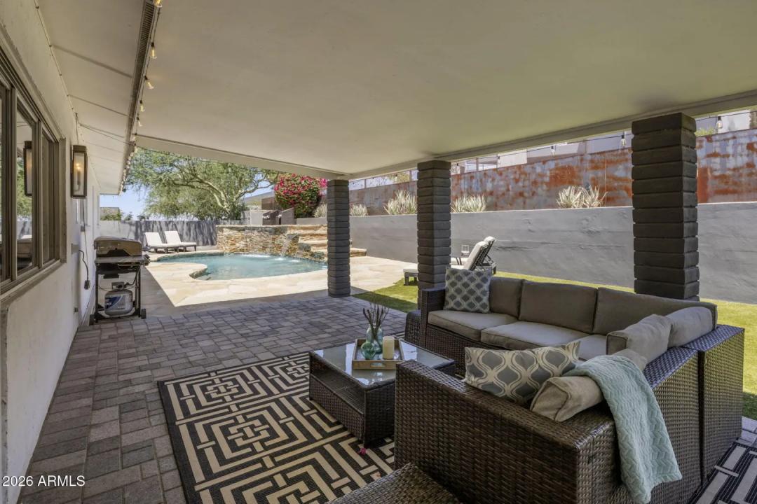 Real Estate Picture 34