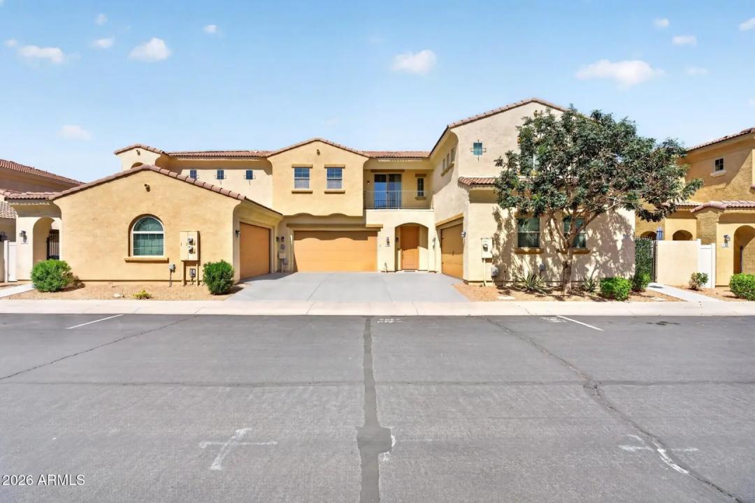 Real Estate Picture 30