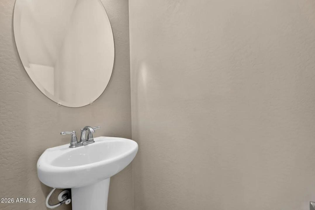 Real Estate Picture 13