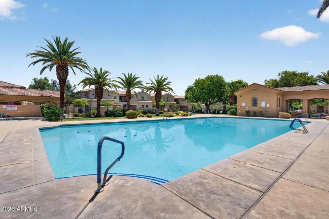 Real Estate Picture 33