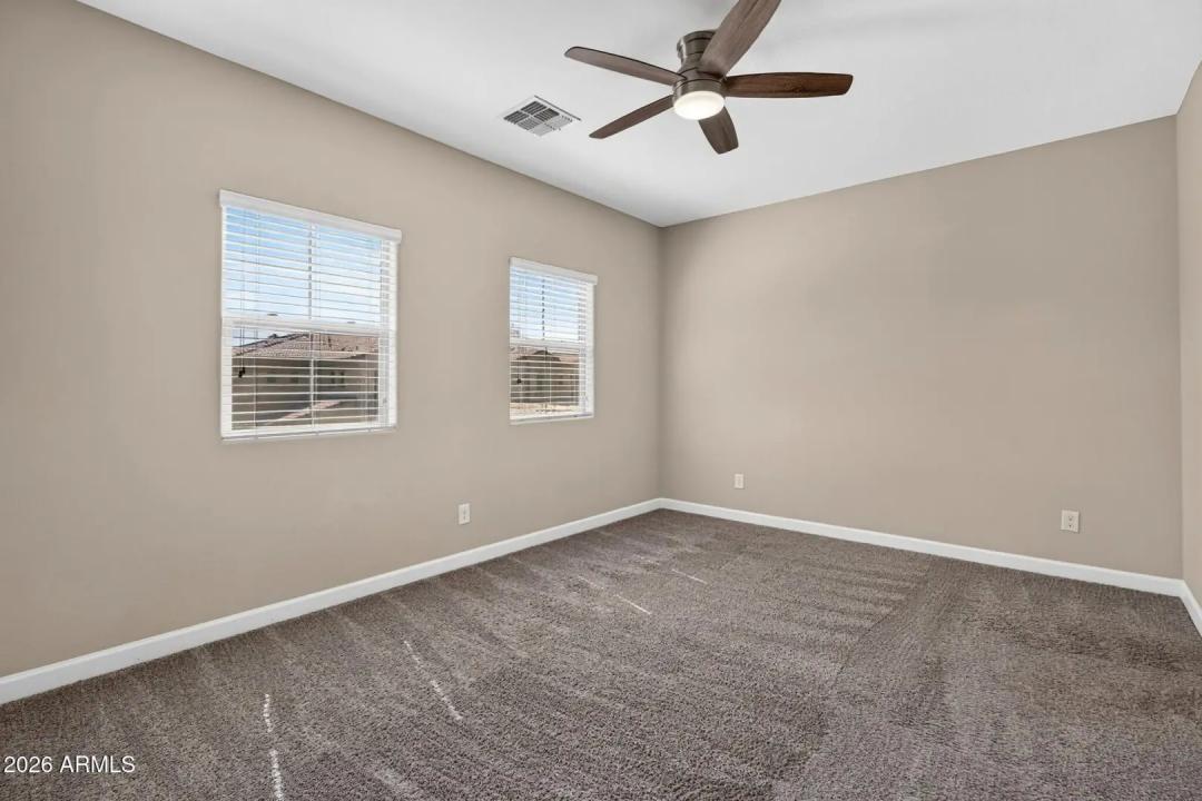 Real Estate Picture 17