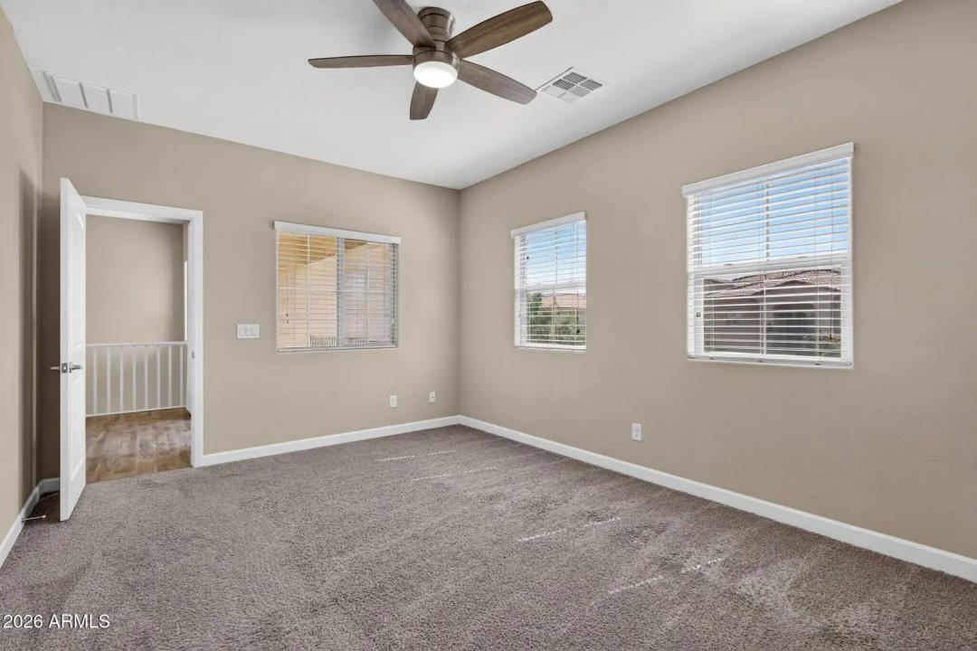 Real Estate Picture 18