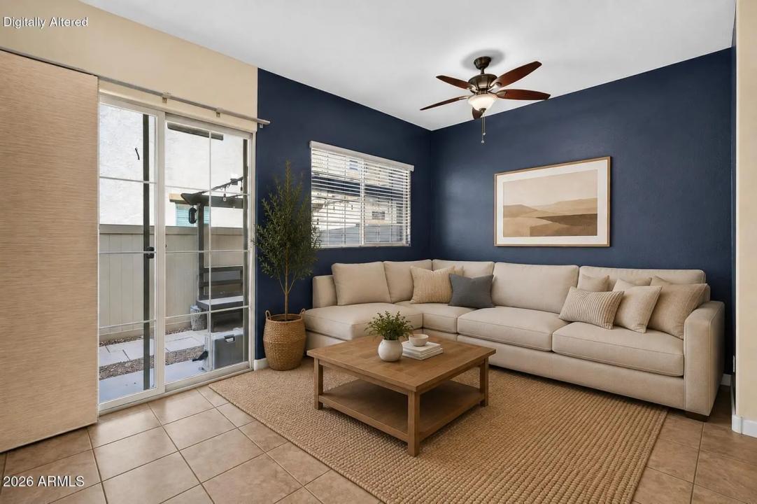 Real Estate Picture 7