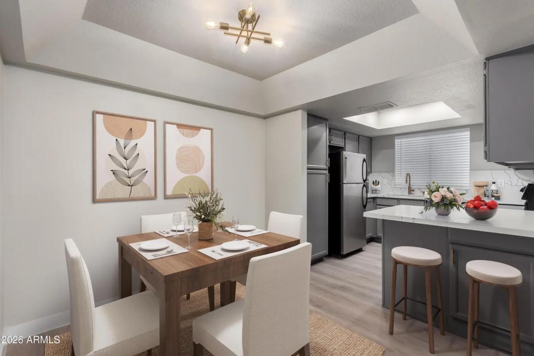 Real Estate Picture 14