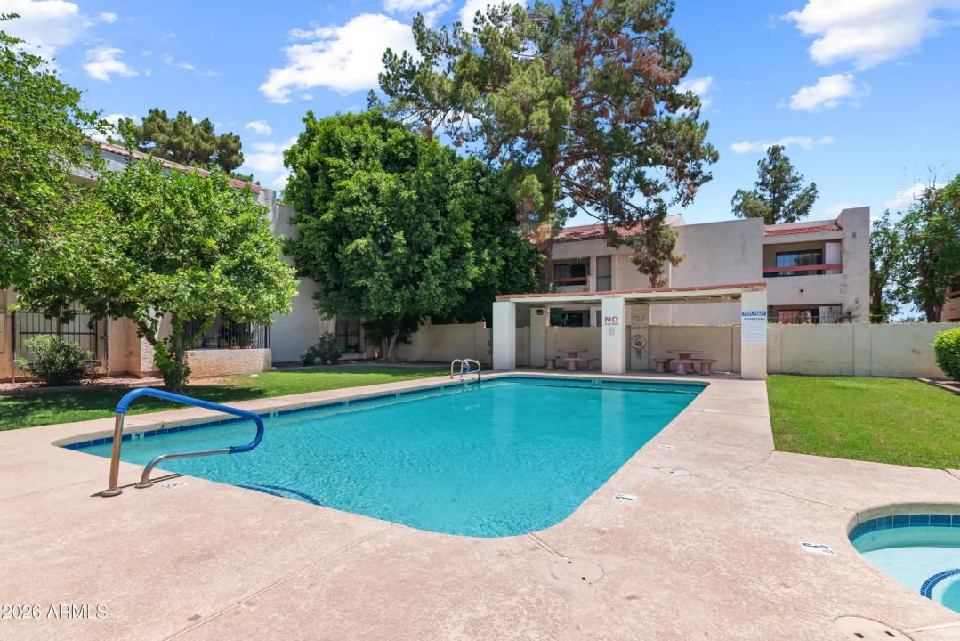 Real Estate Picture 1