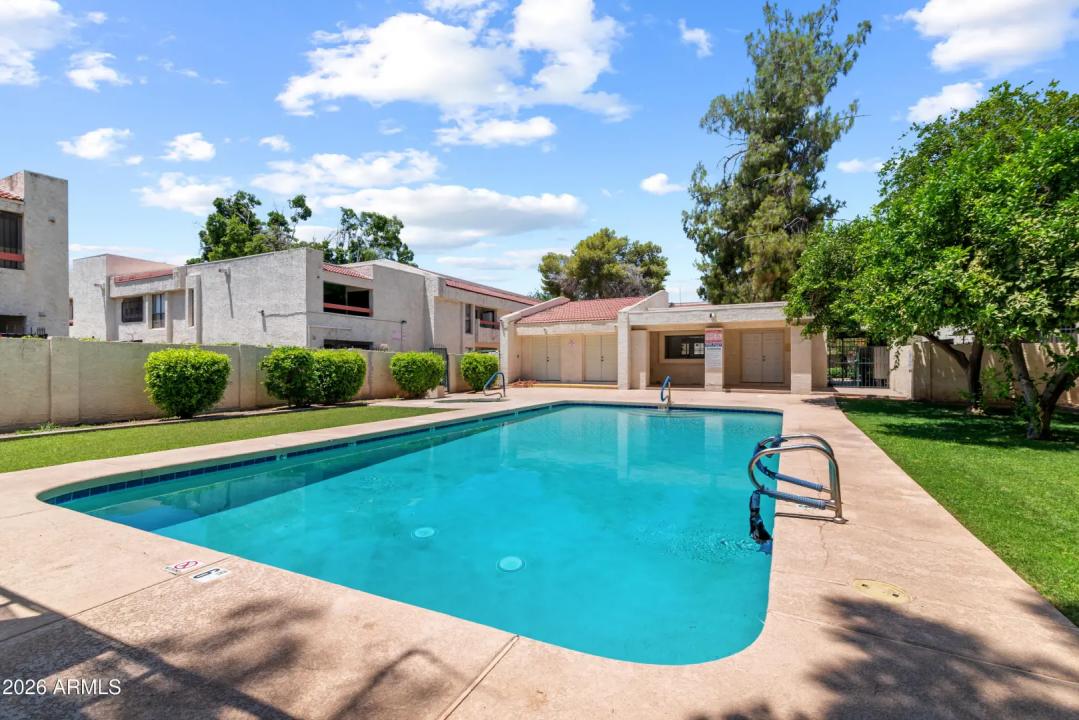 Real Estate Picture 2
