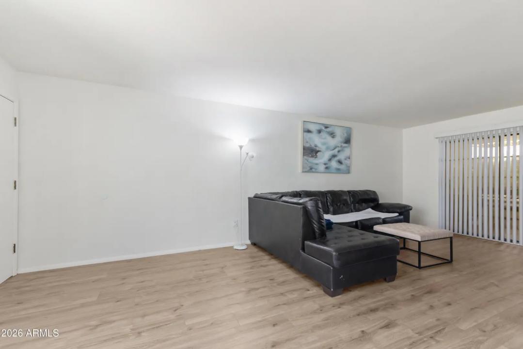 Real Estate Picture 13