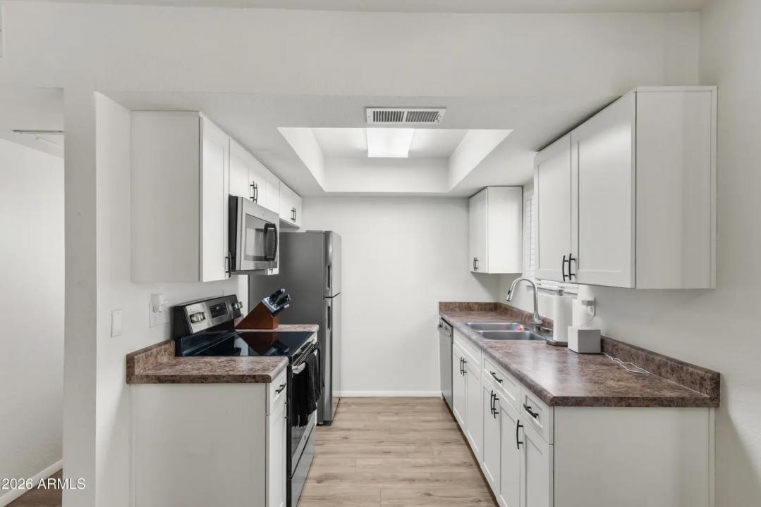 Real Estate Picture 15