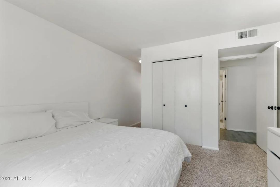 Real Estate Picture 19