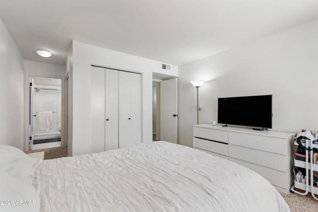 Real Estate Picture 20