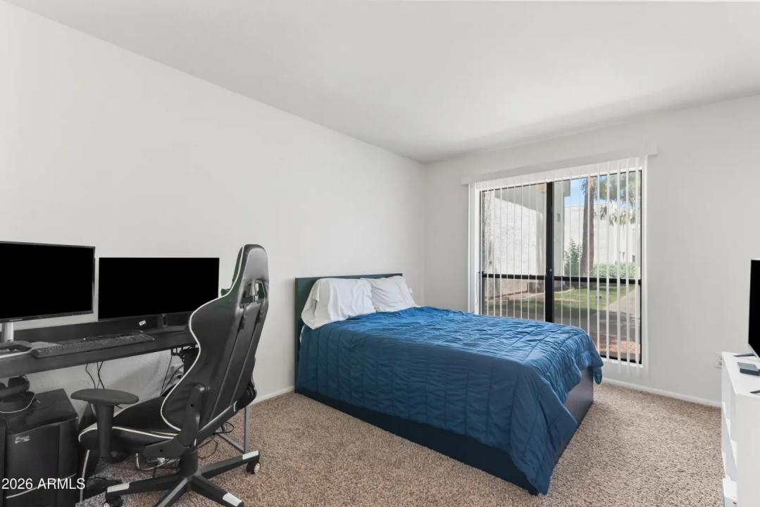 Real Estate Picture 22