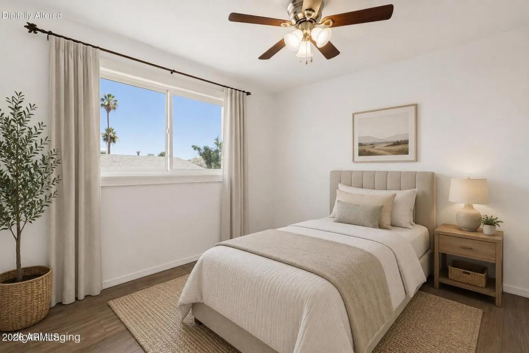 Real Estate Picture 17