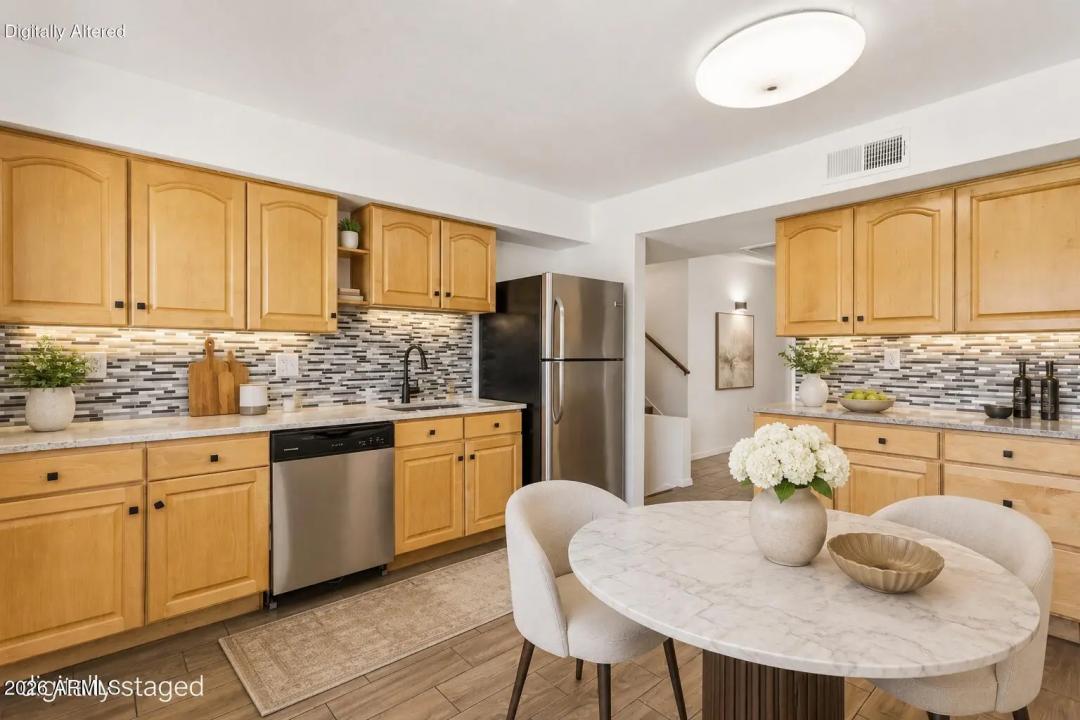 Real Estate Picture 35