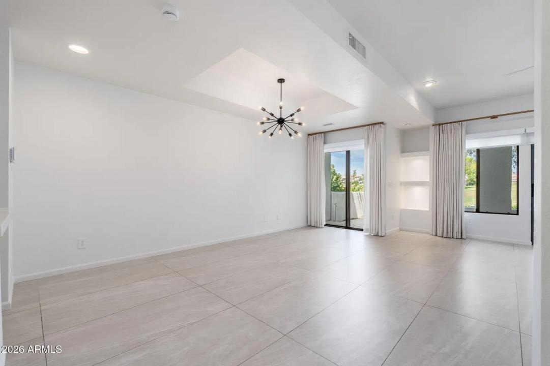 Real Estate Picture 3