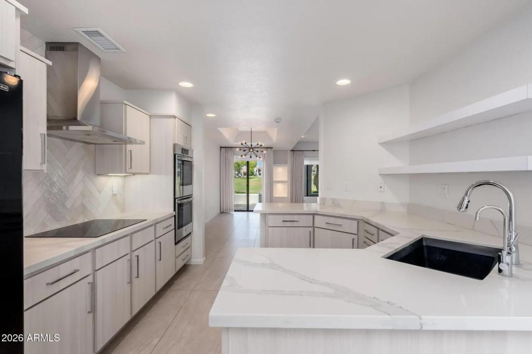 Real Estate Picture 9