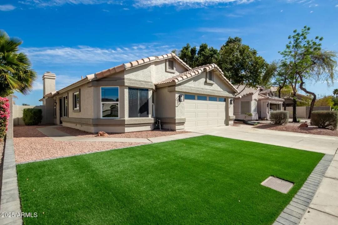 Real Estate Picture 4