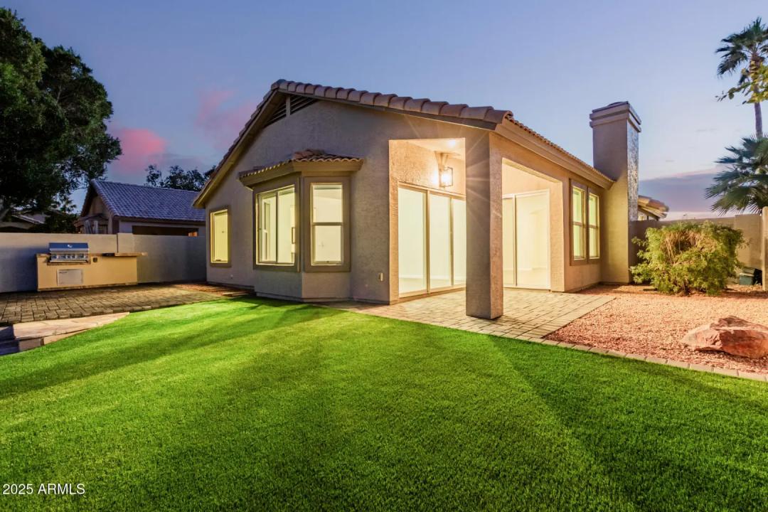 Real Estate Picture 22