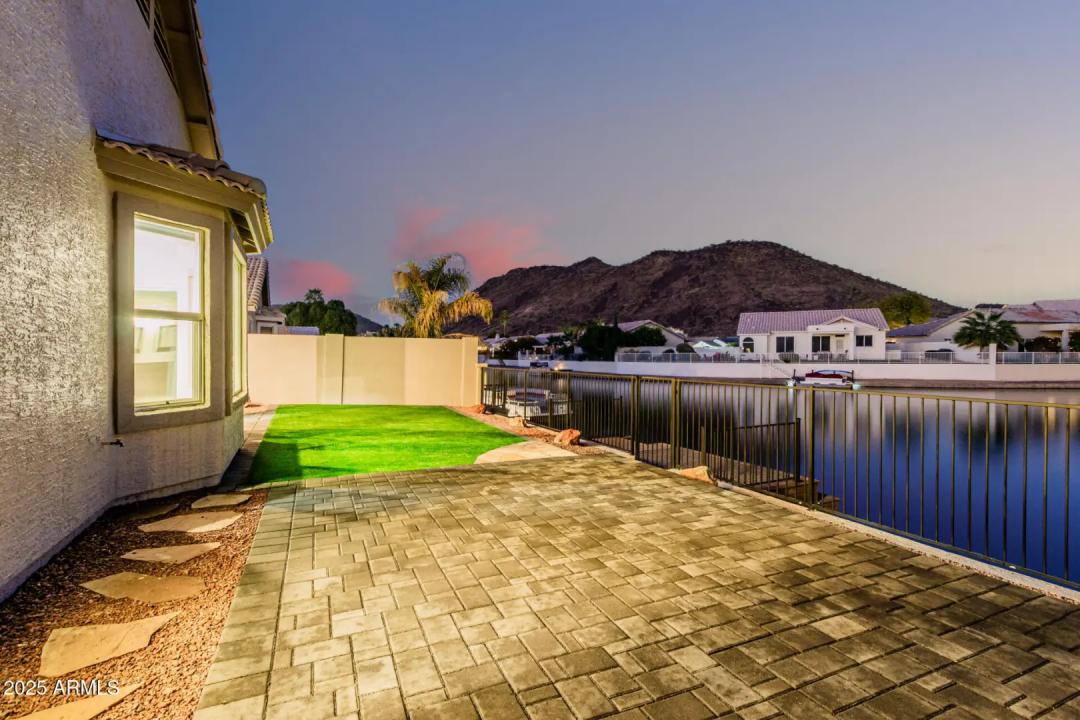 Real Estate Picture 25
