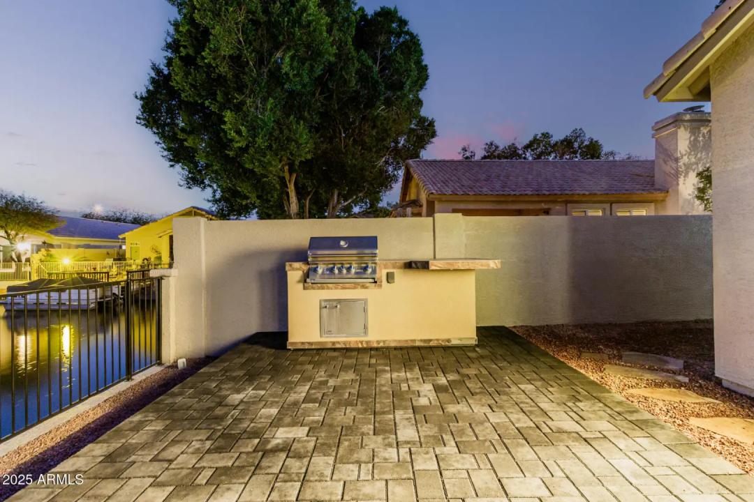 Real Estate Picture 26