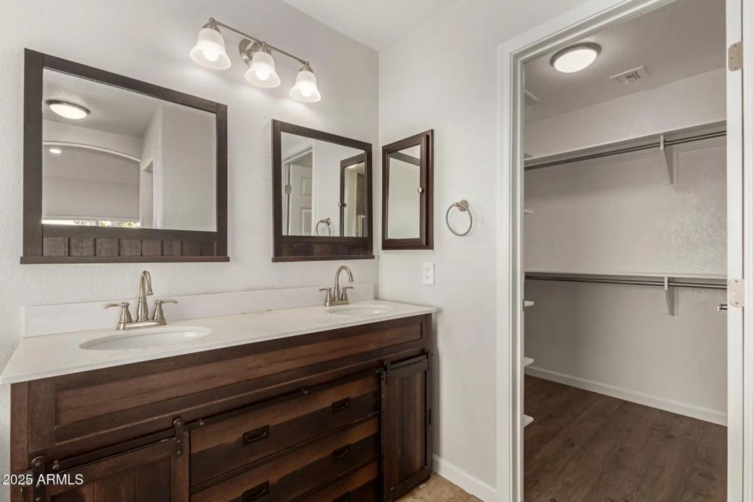 Real Estate Picture 29
