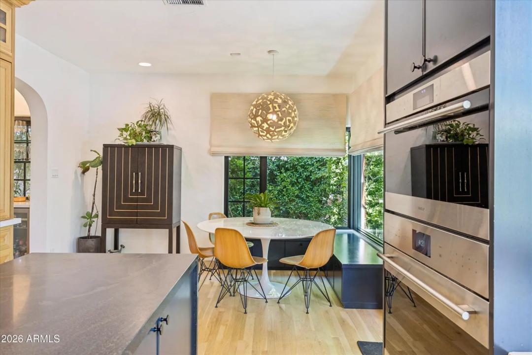 Real Estate Picture 17