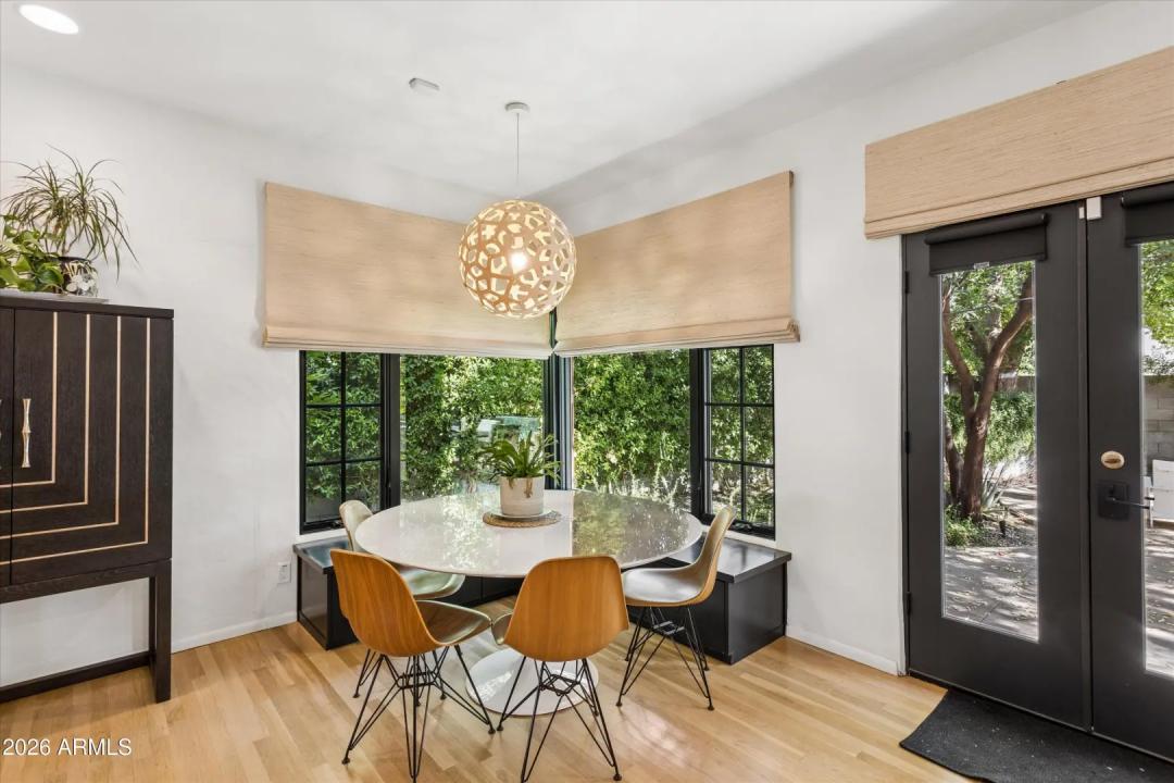 Real Estate Picture 18