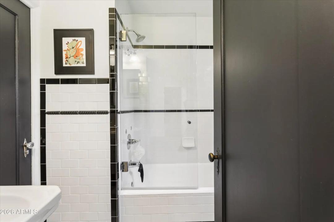 Real Estate Picture 27