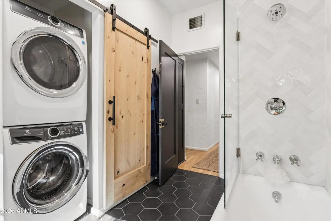 Real Estate Picture 31
