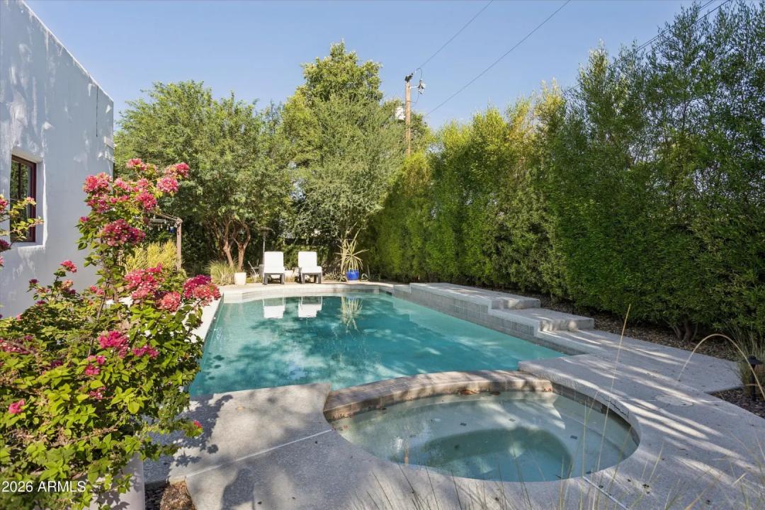 Real Estate Picture 34