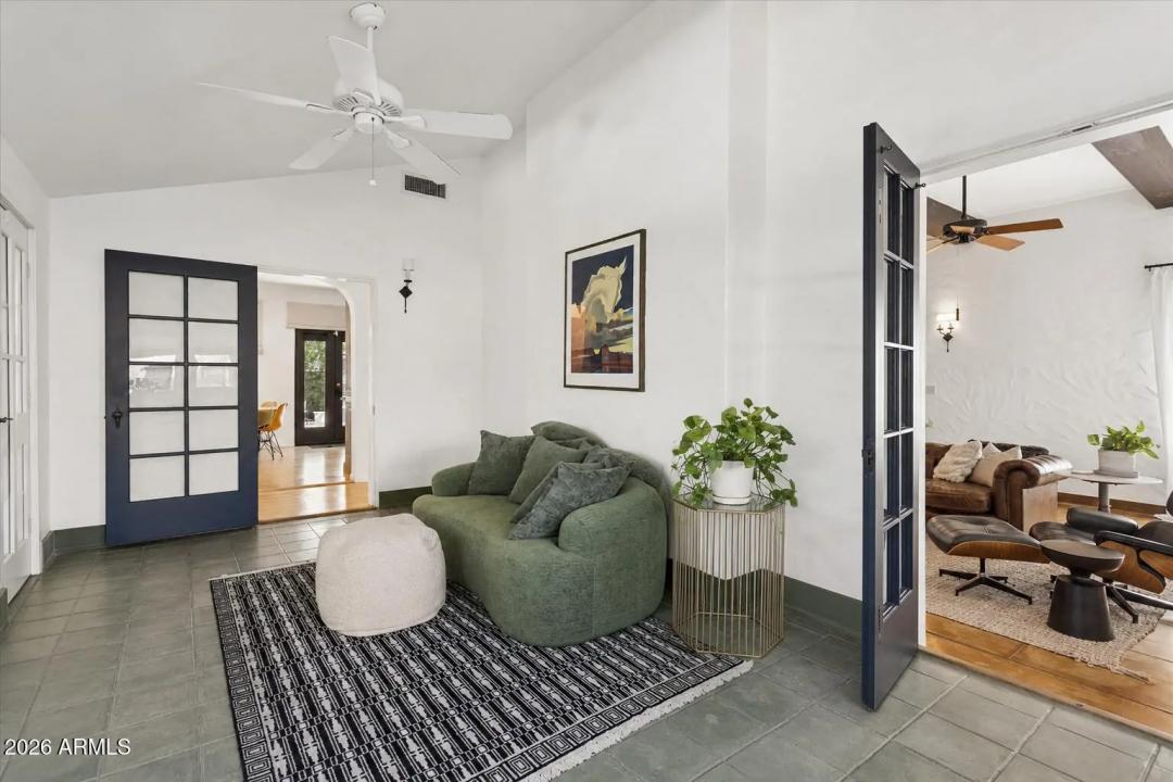 Real Estate Picture 13