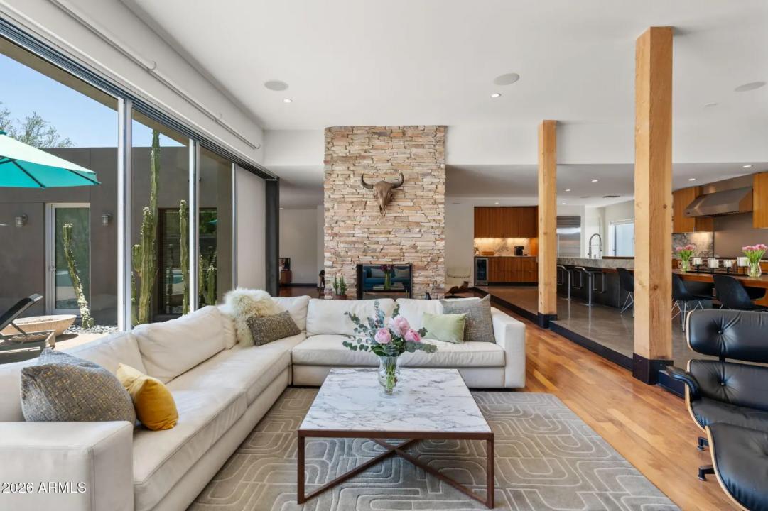 Real Estate Picture 6