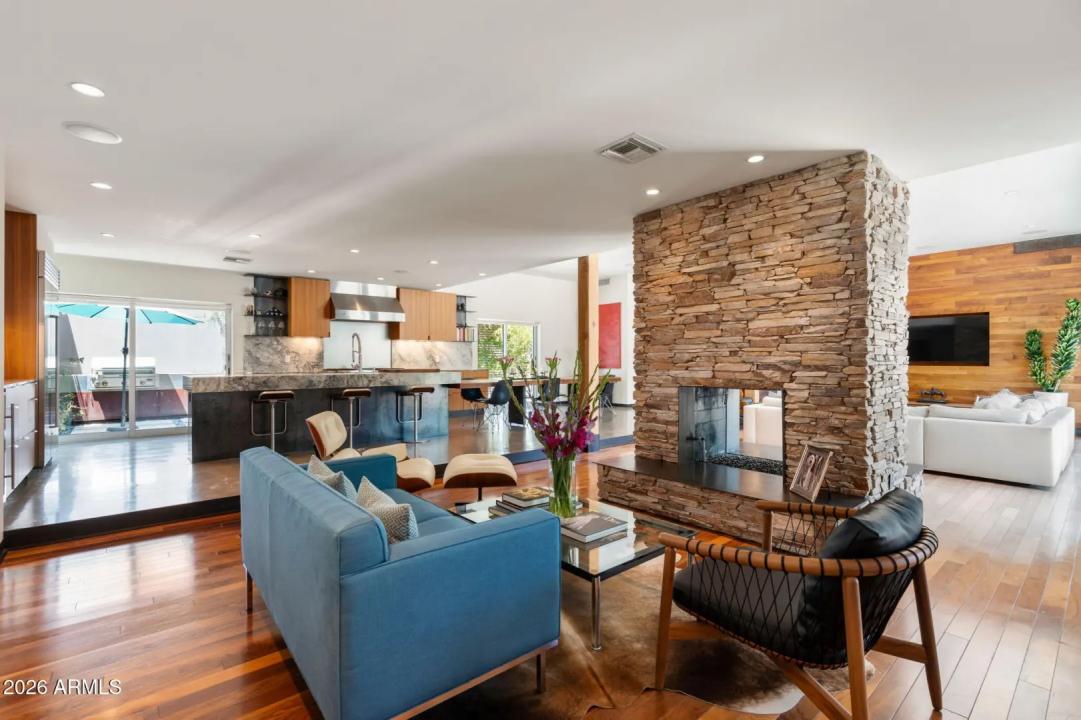 Real Estate Picture 18