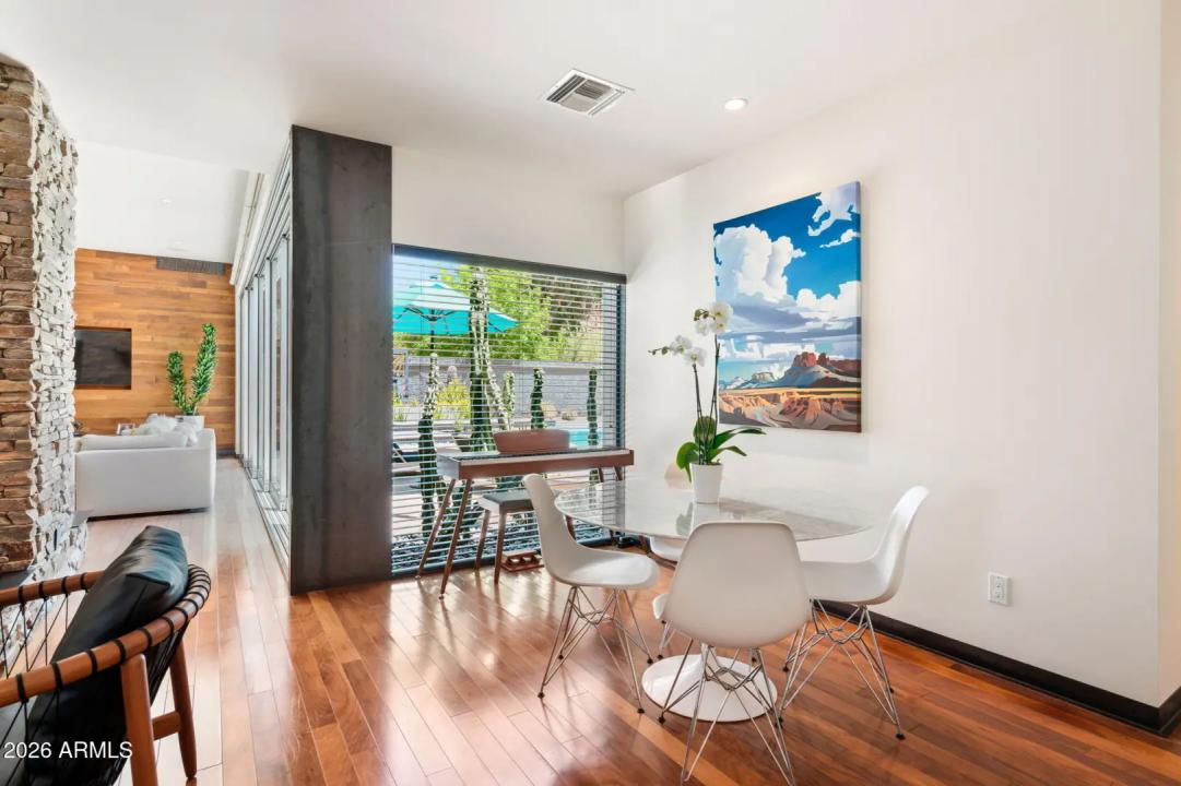 Real Estate Picture 19