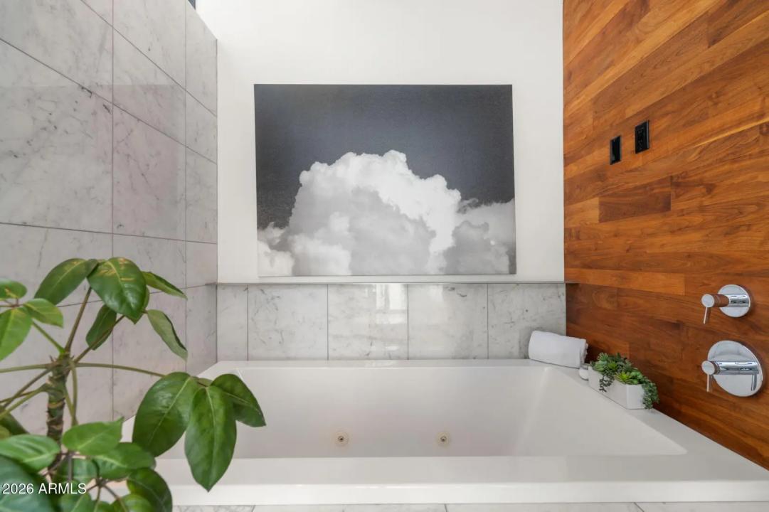 Real Estate Picture 31