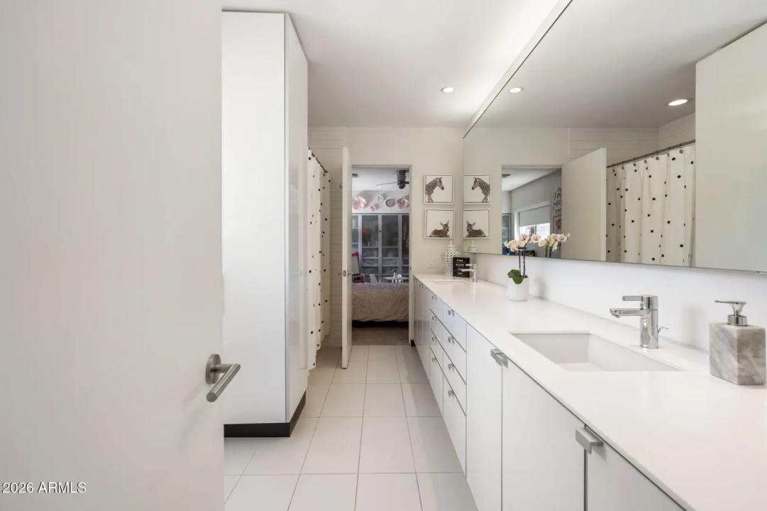 Real Estate Picture 35