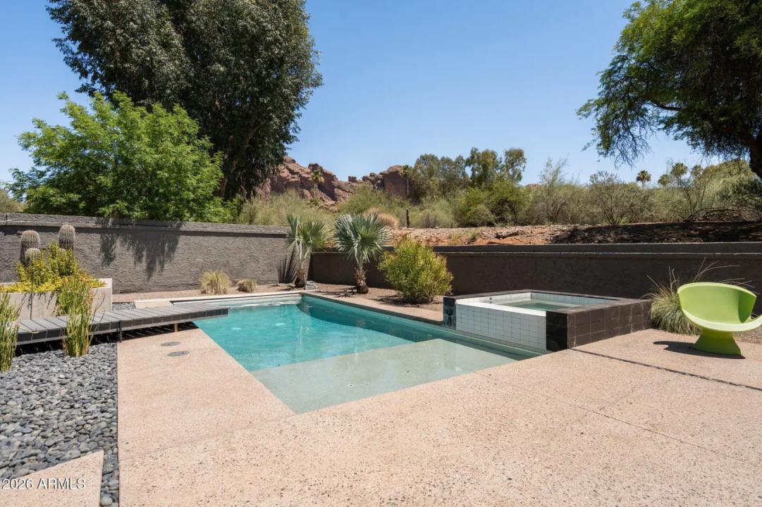 Real Estate Picture 44