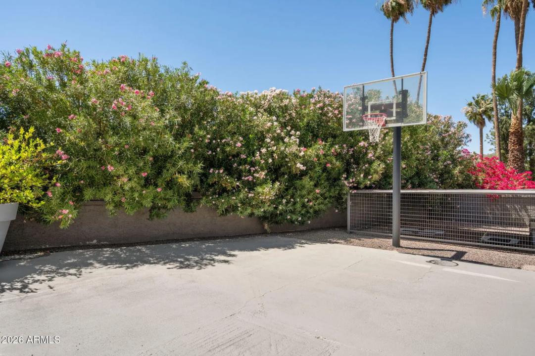 Real Estate Picture 53