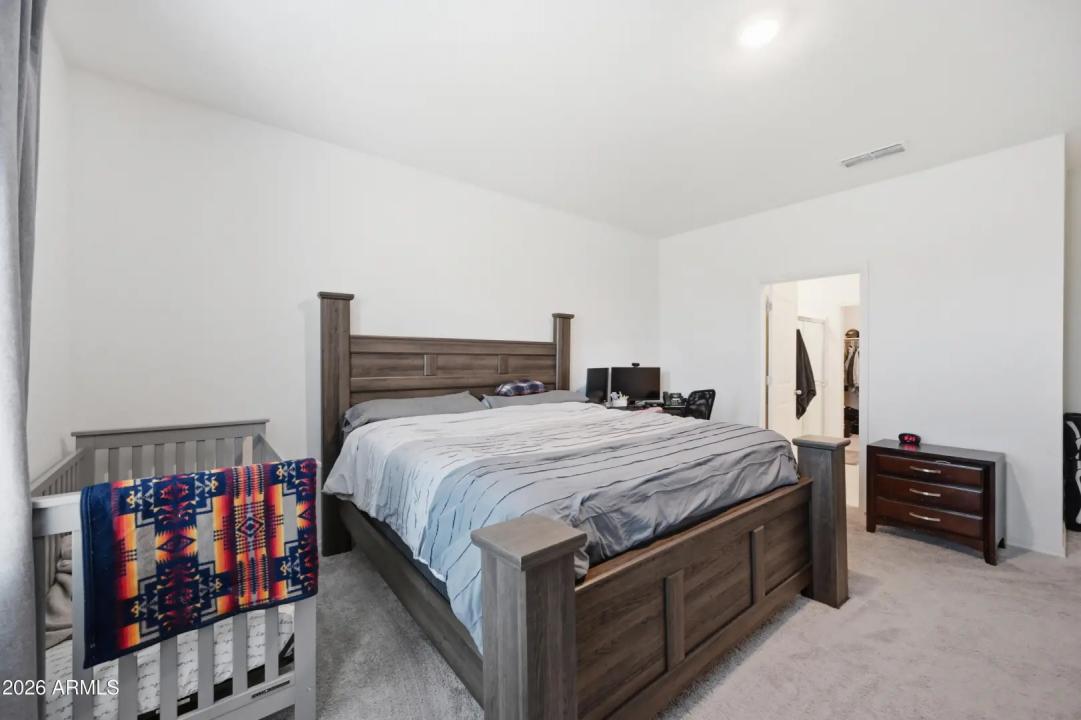 Real Estate Picture 11